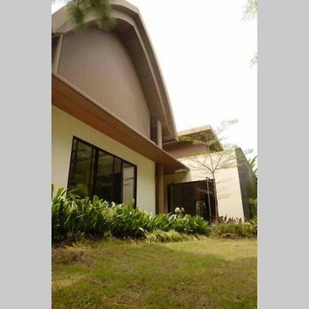 The Pines Vimala Hills Villa Bogor Exterior photo